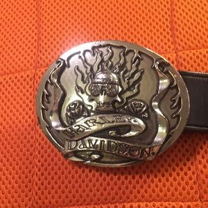 Harley Davidson skull buckle with leather strap